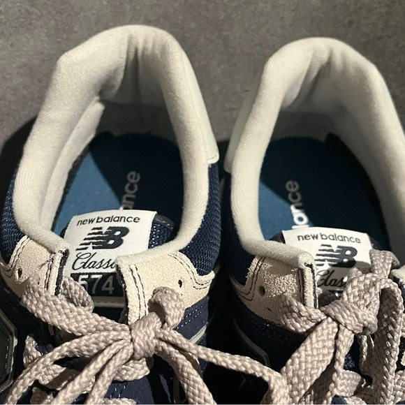 New Balance Men’s Sneakers 574 Navy Size 11.5 US - Picture 8 of 12